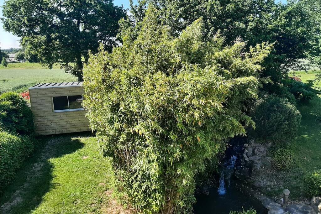 La Maison Bleue Saint-Sauveur-des-Landes Exterior foto